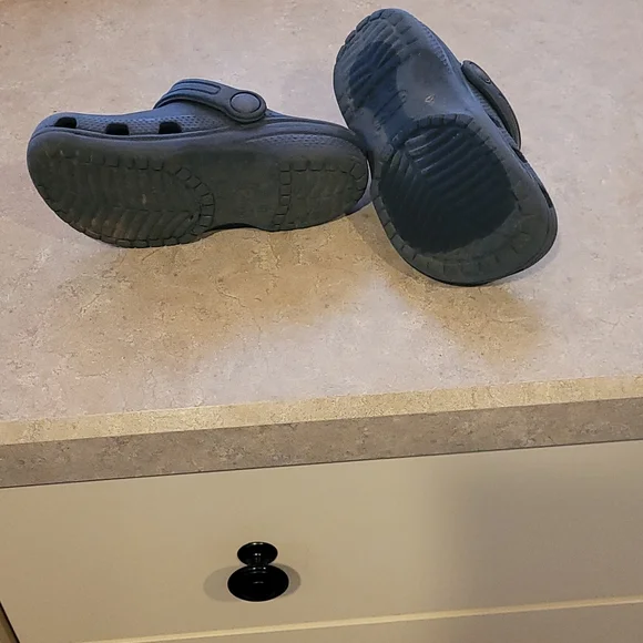 Crocs - Picture 3 of 4